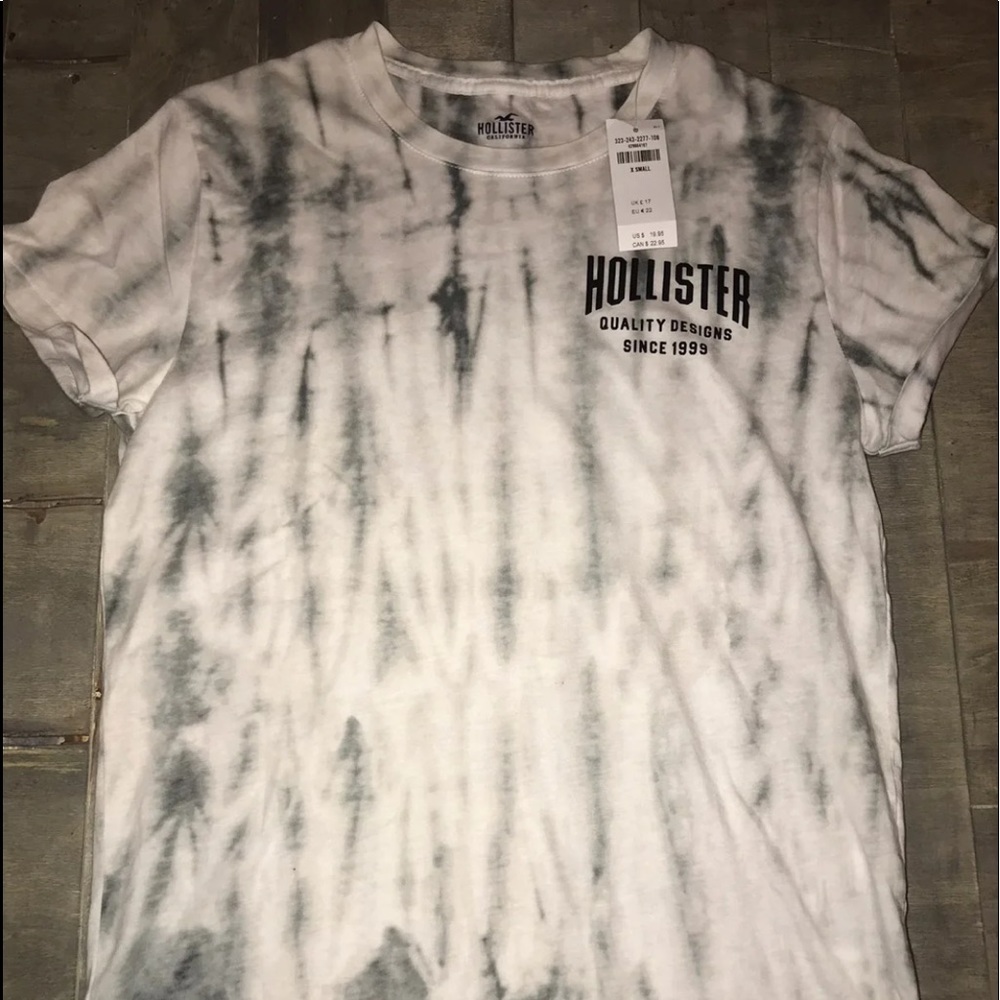 Hollister T-Shirt